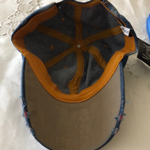 Hat - Picture 3 of 3